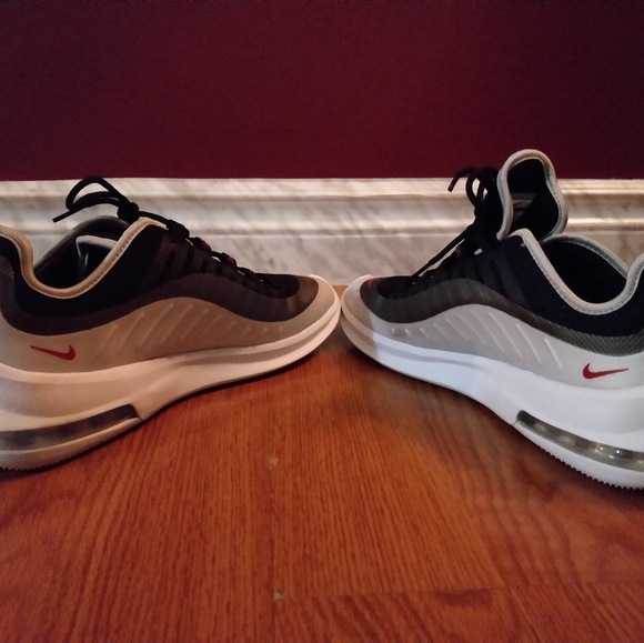 Nike Air Max Axis - Picture 5 of 7
